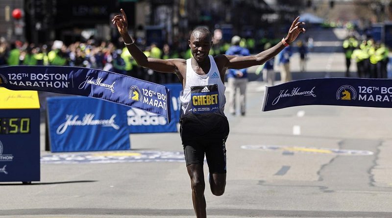 El keniano Evans Chebet gana el Maratón de Boston