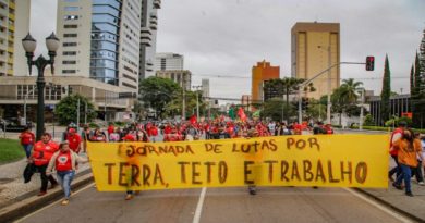bRASILEÑOS MAR5CHAN CONTRA bOLSONARO