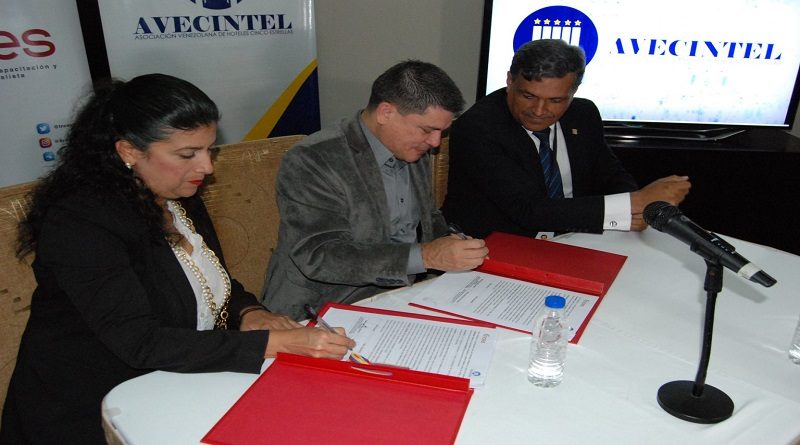 Inces rubricó convenio estratégico con la Asociación de Hoteles Cinco Estrellas