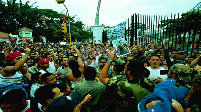 Jefe de Estado resalta valentía del pueblo venezolano al exigir regreso del Comandante Chávez el 12A