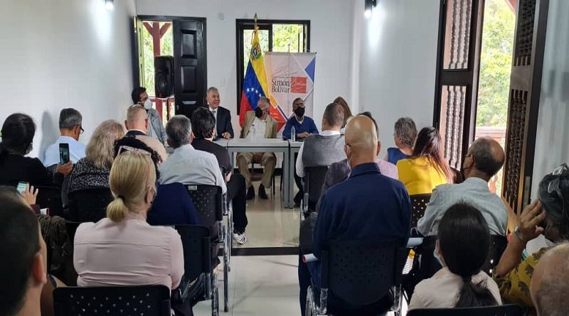Recuerdan el legado histórico del G/J Manuel Piar con foro “Piar y Bolívar: Perspectivas Históricas”