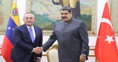 Venezuela y Turquía suscriben acuerdo en ocho áreas estratégicas