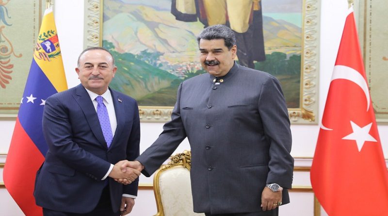 Venezuela y Turquía suscriben acuerdo en ocho áreas estratégicas