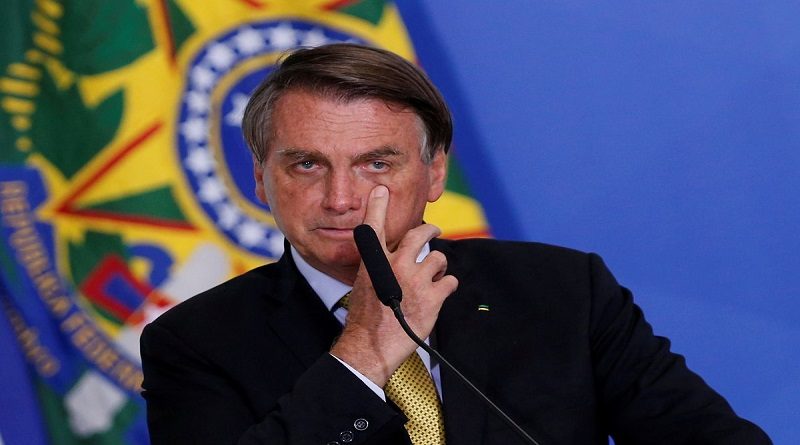 Bolsonaro amenaza con desacatar una decisión judicial si autorizan aumentar las reservas indígenas