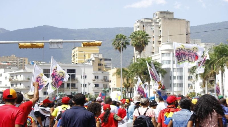 Jóvenes venezolanos contarán con una nueva red social
