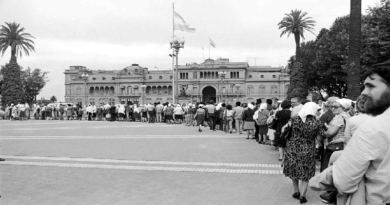 Venezuela celebra 45 años la primera marcha de las Madres de Plaza de Mayo en Argentina