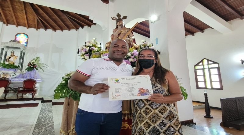 Entregan reconocimiento a 49 sociedades religiosas del municipio Brión en Miranda