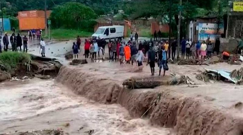 Asciende a 443 los fallecidos por las inundaciones en Sudáfrica