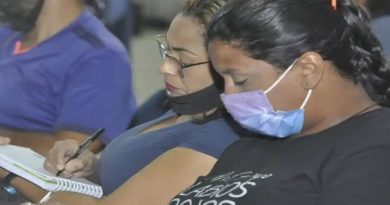 Dictan taller a emprendedores del municipio Sucre en Miranda