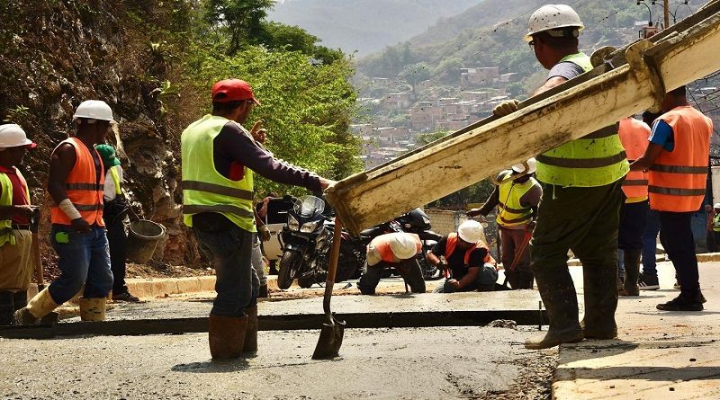 Avanzan trabajos de vialidad en municipio Libertador de Caracas
