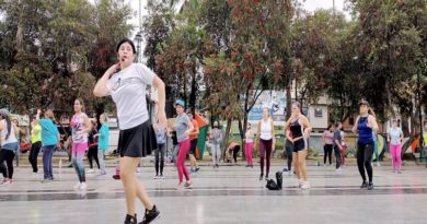 Pueblo disfruta de actividad física con bailoterapia este Domingo de Resurrección﻿