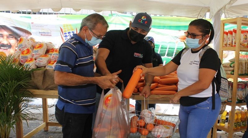 Distribuyen más de tres toneladas de proteína animal en parroquia de Caracas