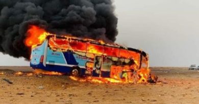 Choque de autobús turístico deja al menos 10 fallecidos en Egipto