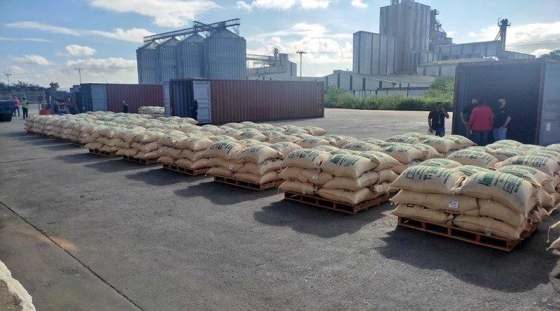 Mil 765 toneladas de alimentos y maquinarias fueron exportadas desde Puerto Seco en Lara