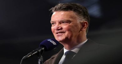 DT neerlandés Louis van Gaal gana lucha contra el cáncer