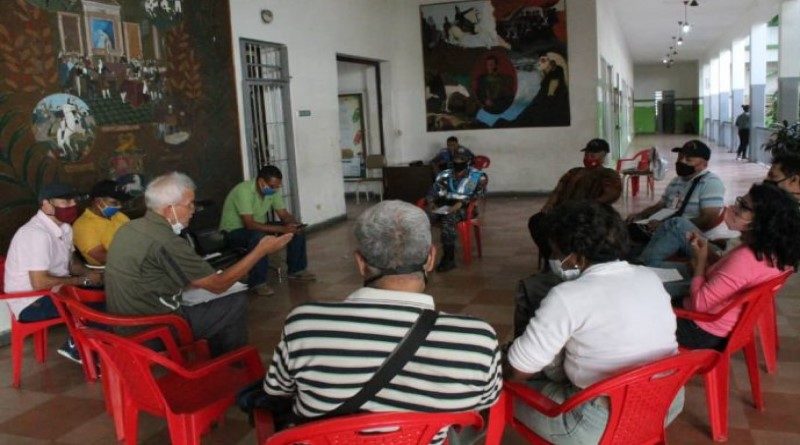Integrantes de Hogares de la Patria de La Vega se capacitan en temas del Motor Emprendimiento