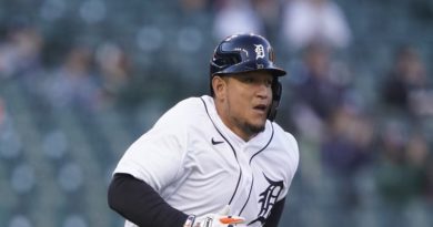 Miguel Cabrera impulsó par de carreras tras conectar su hit 2.988 de por vida en las Mayores