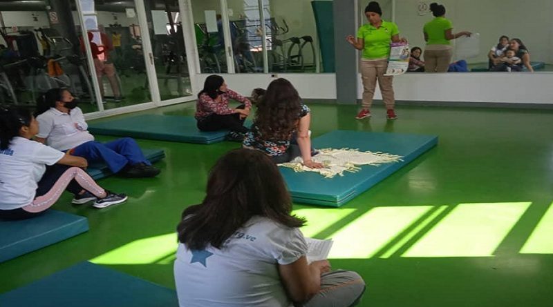 Madres gestantes y lactantes reciben orientación sobre Lactancia Materna