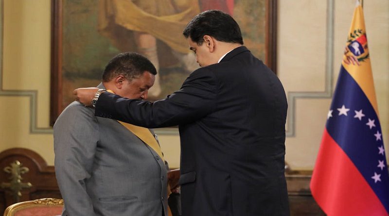 Secretario General de la OPEP recibe la "Orden Francisco de Miranda" en su Primera Clase "Generalísimo"