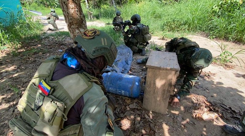FANB desarticuló campamento con artefactos explosivos en Apure