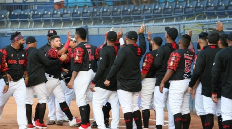 Miranda, Caracas y Distrito líderes en Liga de Béisbol Profesional