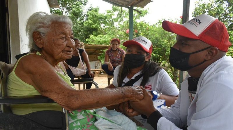 Reciben atención integral y de salud familias de Guatire gracias a VenApp