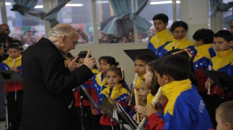 Se cumplen 83 años del natalicio de José Antonio Abreu, maestro que construyó la inclusión musical en el mundo