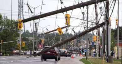 Tormenta en Canadá causa 8 muertos y deja sin electricidad a un millón de familias