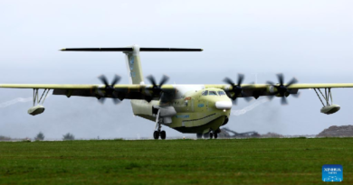Avión anfibio AG600 de nueva configuración china realiza vuelo inaugural
