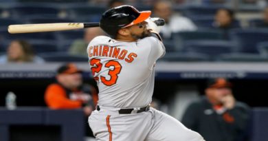 Robinson Chirinos se acerca a los 100 cuadrangulares