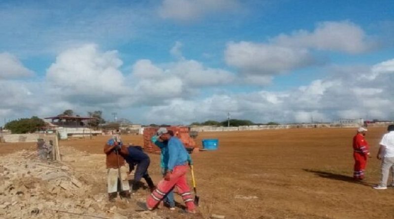 Pueblo de Falcón disfruta de estadio deportivo reinaugurado en Pueblo Nuevo