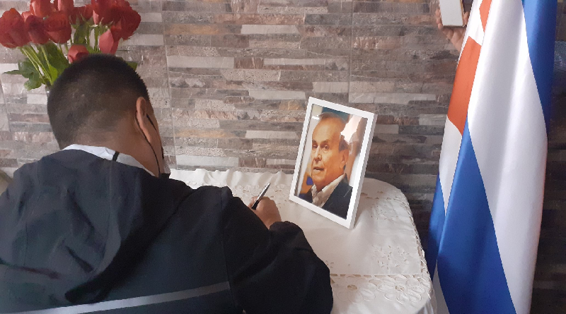 Autoridades venezolanas rinden homenaje al excanciller cubano Ricardo Alarcón