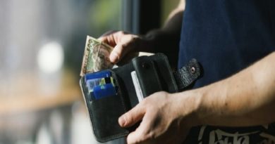 Estudio descarta transmisión de COVID-19 por billetes y monedas
