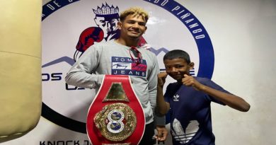 Ender “El Tigre” Luces impulsa el deporte en escuela de boxeo Bernardo Piñango en Ciudad Caribia