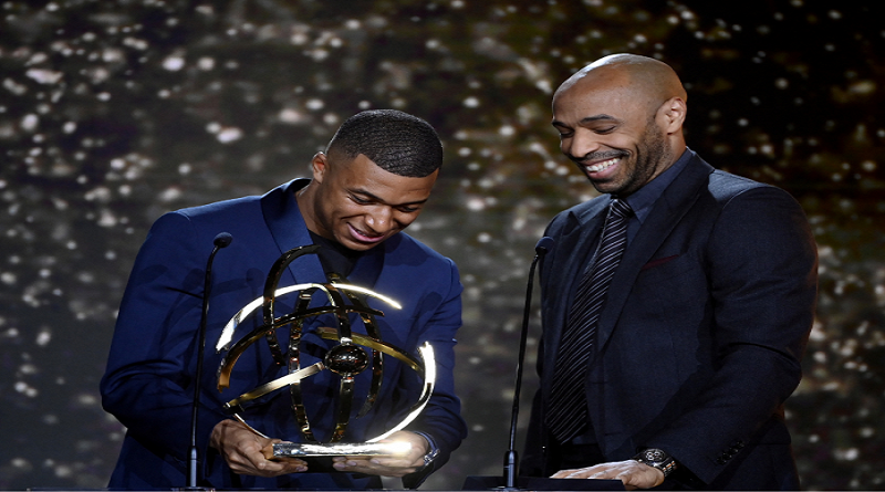 Mbappé, elegido como el mejor jugador por tercer año consecutivo en Francia