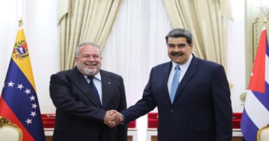 Presidente Maduro recibe en Miraflores al primer ministro de Cuba Manuel Marrero