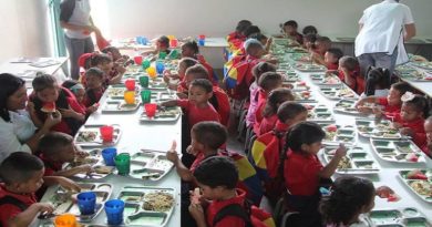 Mercal garantiza alimentos a 815 planteles del estado Monagas