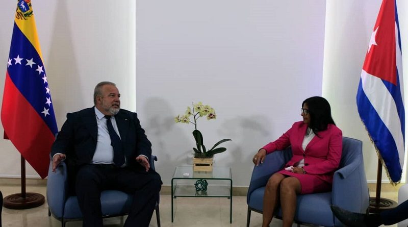 Vicepresidenta Delcy Rodríguez recibe al Primer Ministro de Cuba