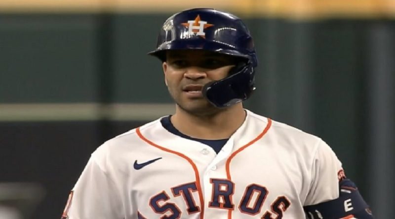 José Altuve se va de 5-4 con dos dobles en victoria de Astros ante Rangers