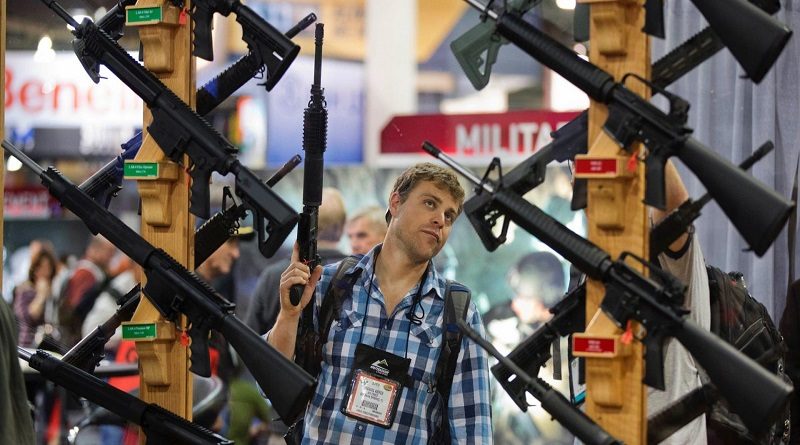 Congelan venta y transferencia de armas de fuego en Canadá