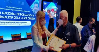 Reciben título académico 110 trabajadores de la Corporación Socialista del Cemento