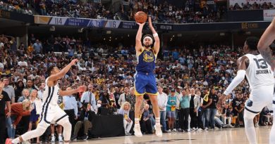 Bucks y Warriors pican adelante en las semifinales de Conferencia de la NBA