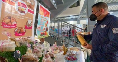 Entregan certificado y acta constitutiva como comerciantes a 150 emprendedores de Ciudad Caribia