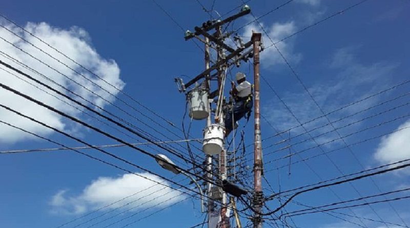 Sustitución de transformadores beneficia a 60 familias en Táchira