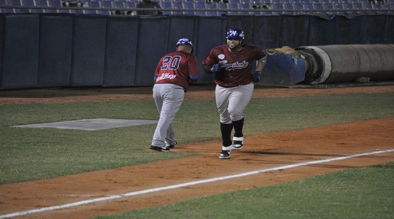 Centauros de La Guaira logran vencer 5x0 a Marineros en la LMBP﻿