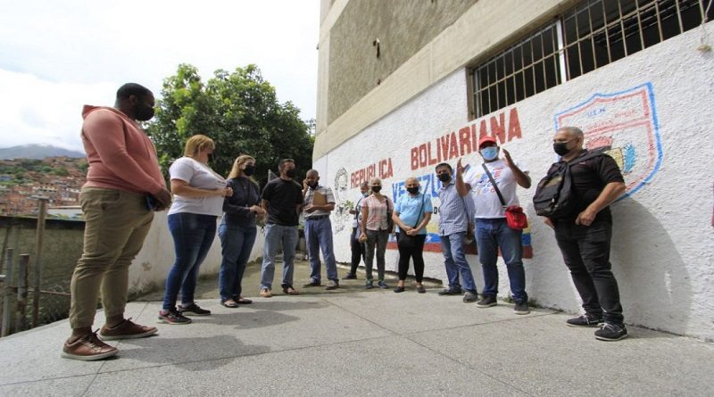 Activan Brigadas Comunitarias Militares para la Educación y la Salud en Miranda