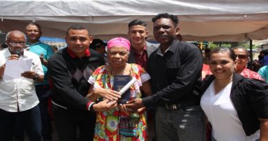 Entregan orden Ciudad de Maracay a 36 cofradías de San Juan Bautista