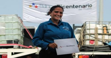 Entregan financiamiento para recuperación de flota de cisternas en La Guaira