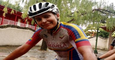 Yngrid Porras logra presea de Plata en Ciclismo durante Juegos Bolivarianos Valledupar
