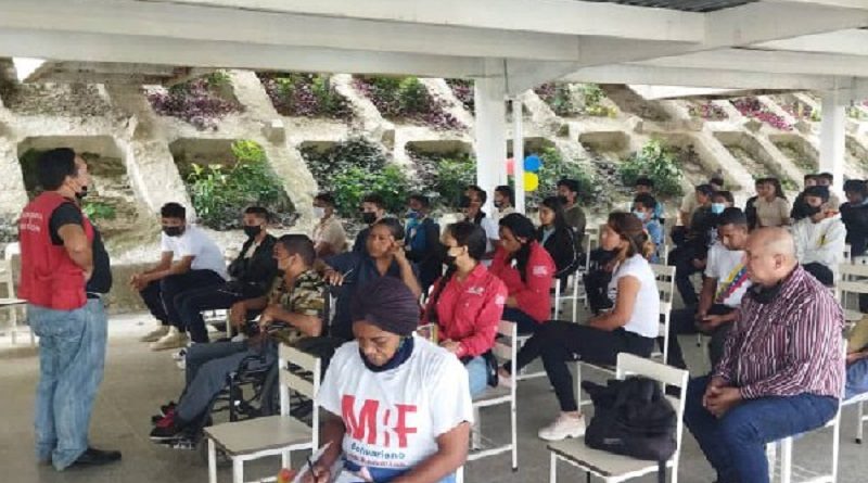 Conforman Brigadas Comunitarias Militares en Ciudad Caribia